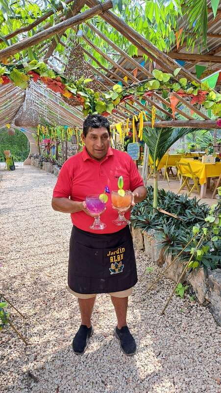 tour-of-the-4-bacabes-experience-with-melipona-bees