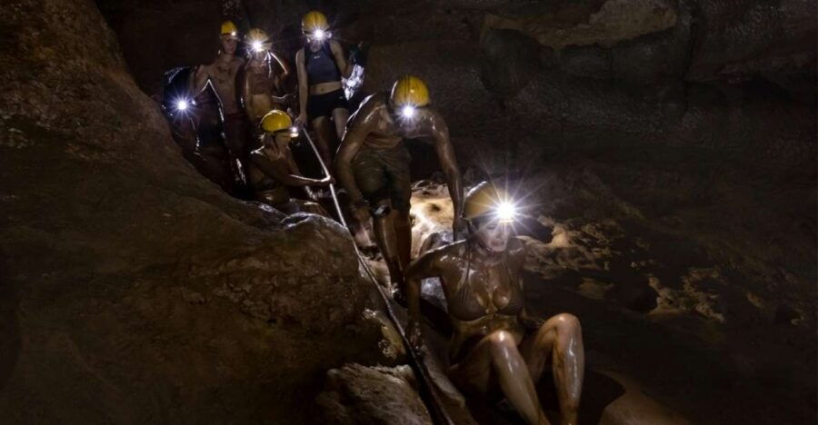 tour-phong-nha-ke-bang-national-park-2-days-1-night