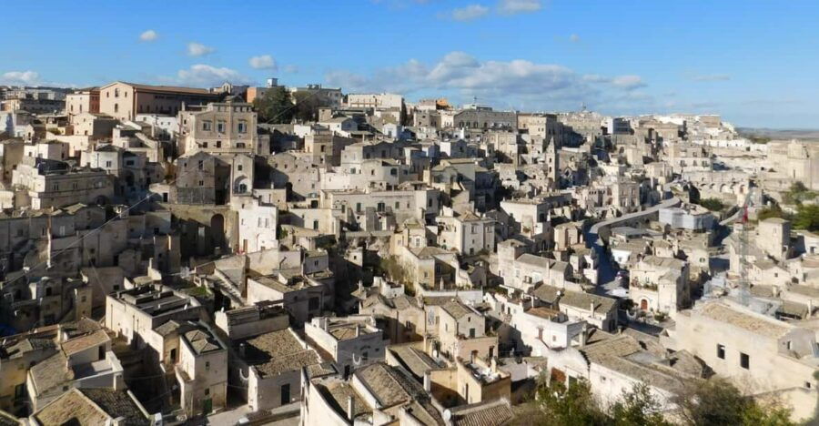 tour-transfer-from-bari-to-alberobello-matera