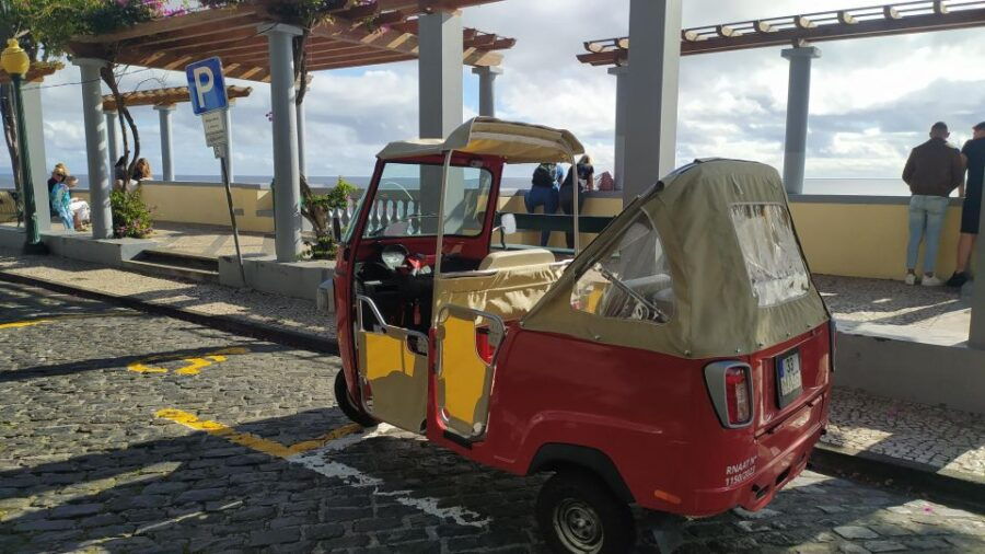 tuk-tuk-botanical-garden-madeira-island