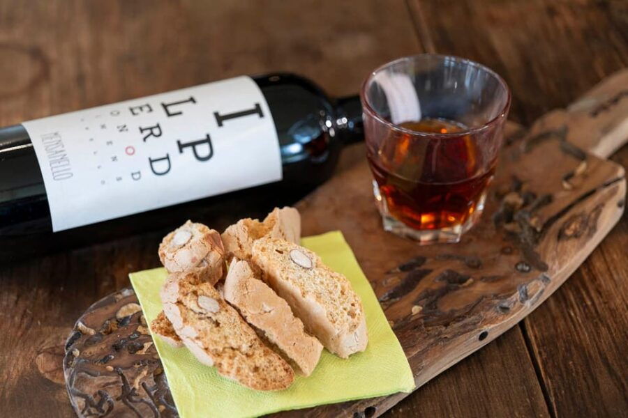 tuscany-agro-trekking-with-wine-and-olive-oil-tasting