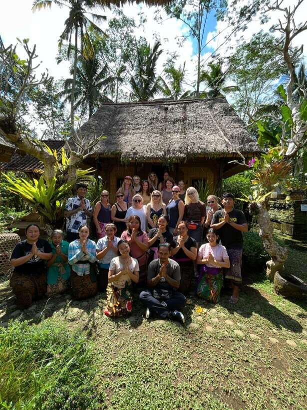 ubud-cultural-unesco-temple-balinese-house-water-temple