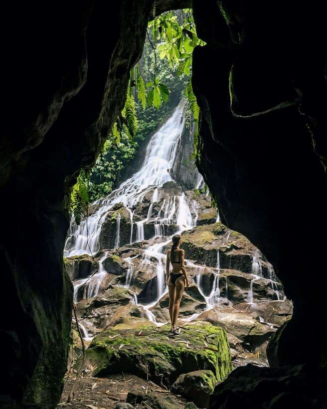 ubud-discover-hidden-waterfalls-with-swing-rice-terrace