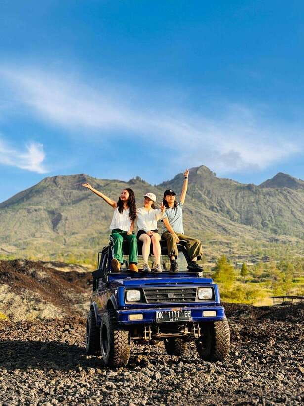 ubud-jeep-sunrise-4wd-private-tour-with-breakfast