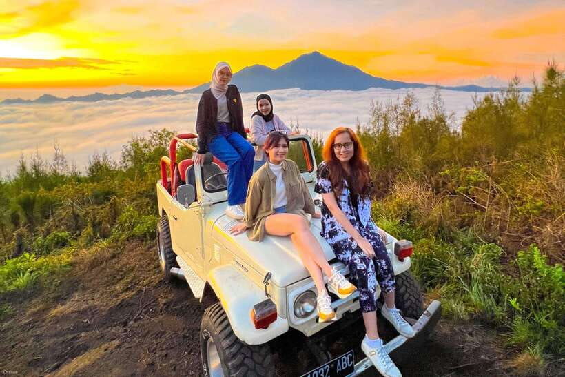 ubud-private-4wd-tour-with-mt-batur-sunrise-hot