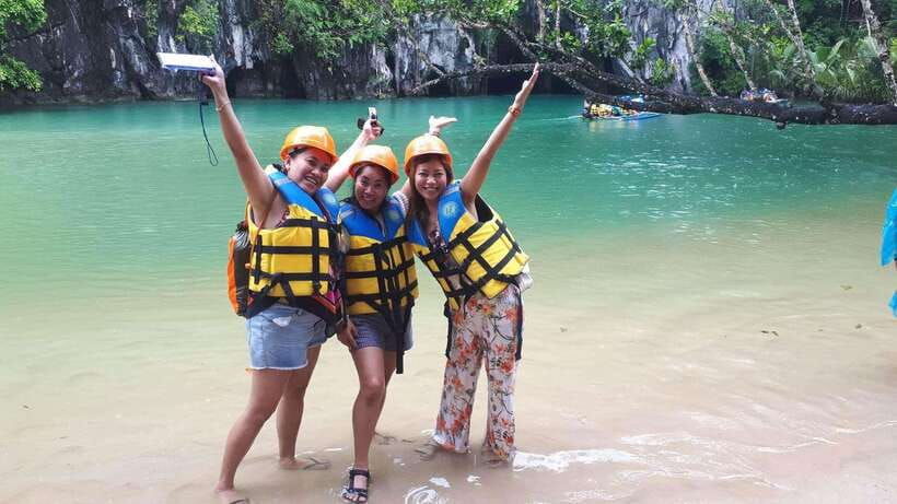 underground-river-with-lunch