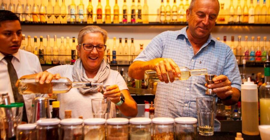 unlock-the-secrets-of-pisco-a-hands-on-tour-in-cusco