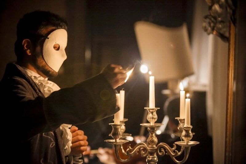 venice-traveling-opera-in-a-historic-palace-on-grand-canal