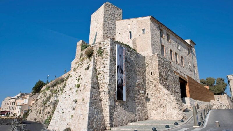 visit-saint-paul-de-vence-antibes-and-cannes-7-hour-tour