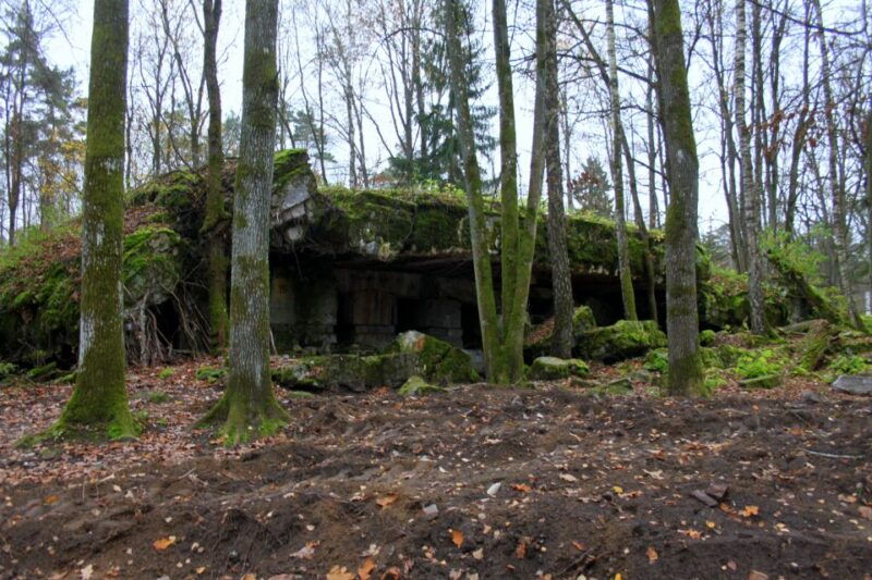 warsaw-private-full-day-wolfs-lair-tour