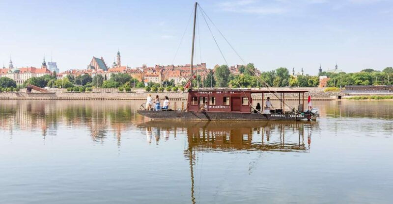 warsaw-traditional-galar-cruise-on-the-vistula-river