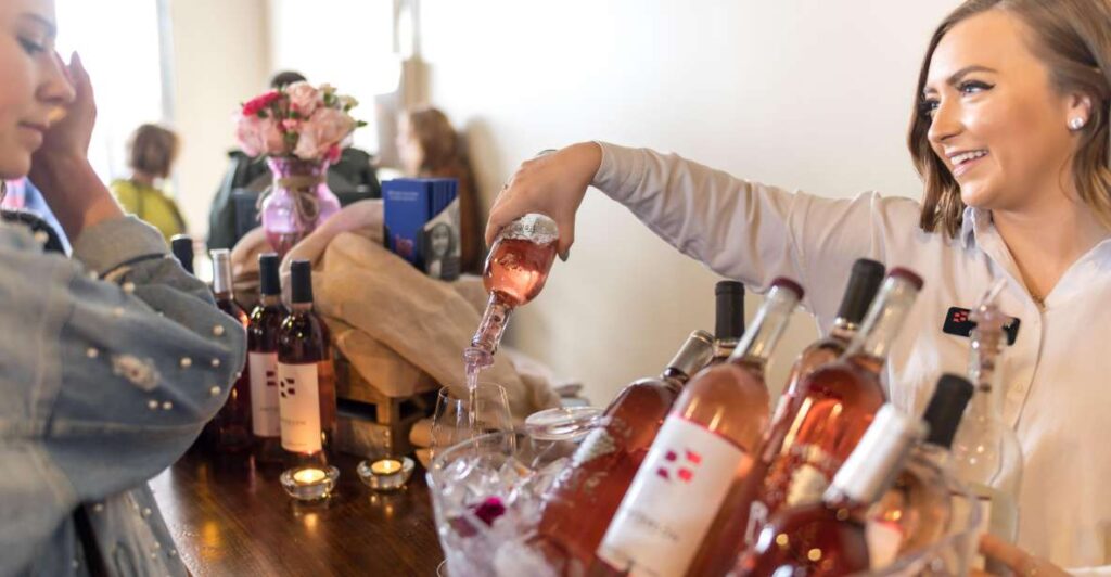 Woodinville Wine Country: Downtown Wine Tasting Pass
