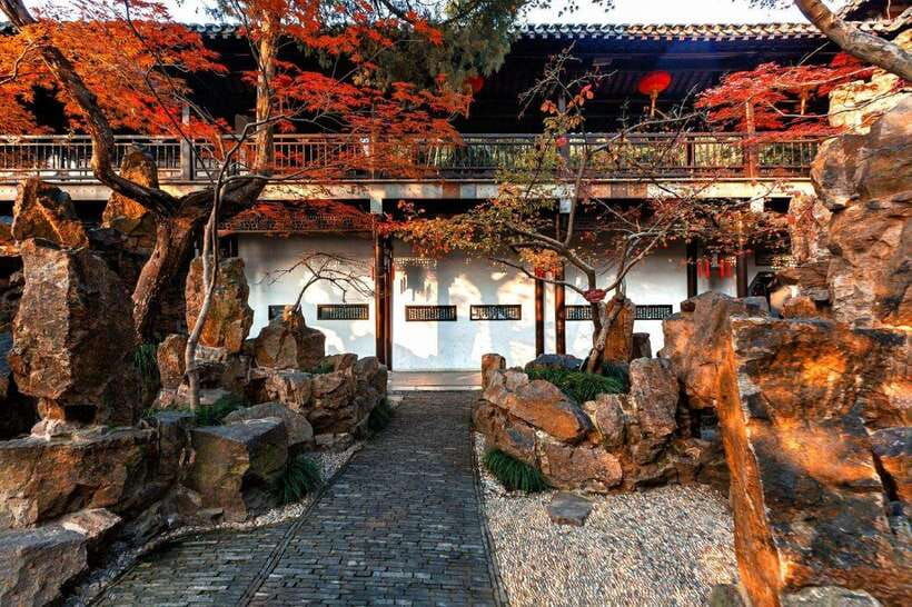 yangzhou-shouxihu-geyuan-and-dongguan-street-tour