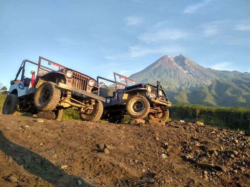 yogyakarta-mount-merapi-sunrise-safari-jeep-tour