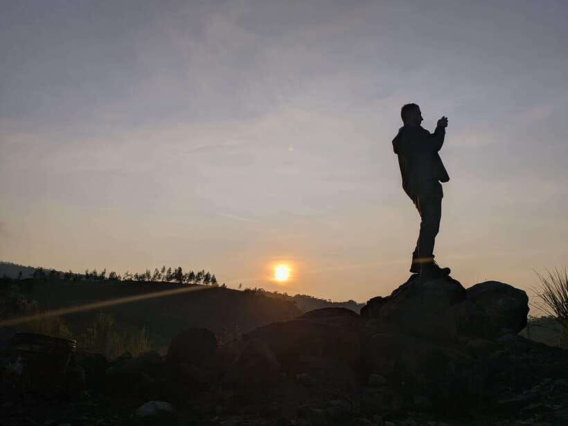 yogyakarta-sun-rises-in-merapi-mount-and-jeep-lava-tour