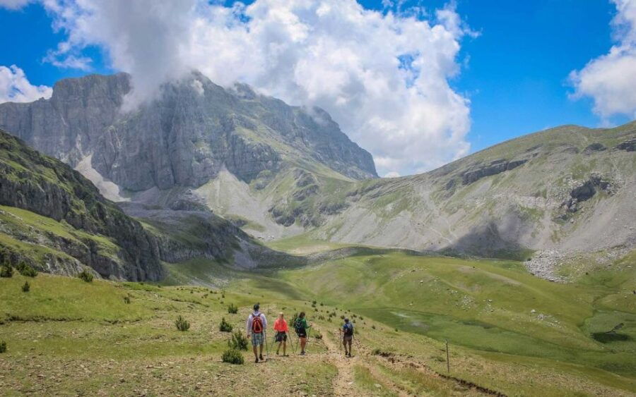 zagori-alpine-dragon-lake-hike