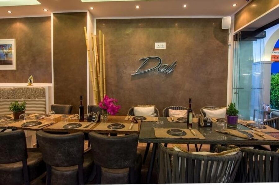 zakynthos-city-tour-by-night-with-transfer-and-dinner