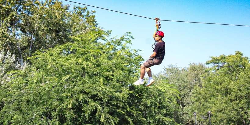 zip-lining-in-colombo