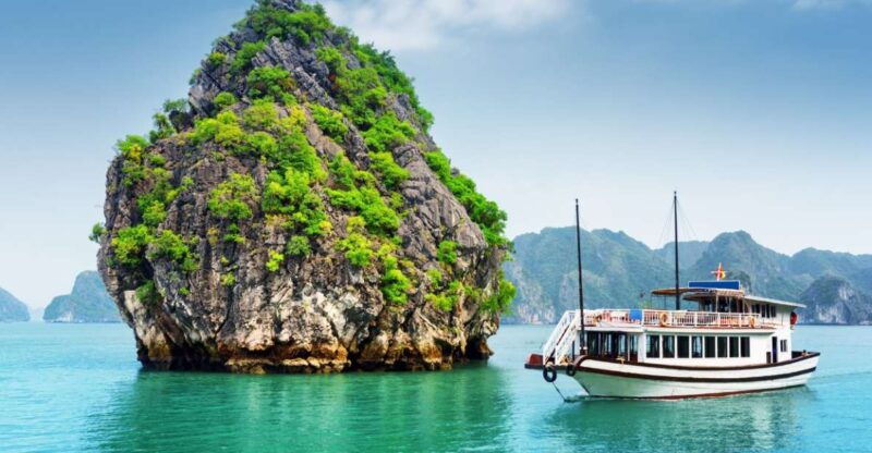 2-day-ha-long-bay-cruise-with-activities