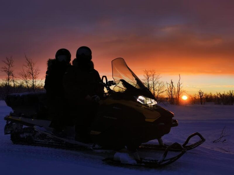 2-hour-snowmobiling-experience