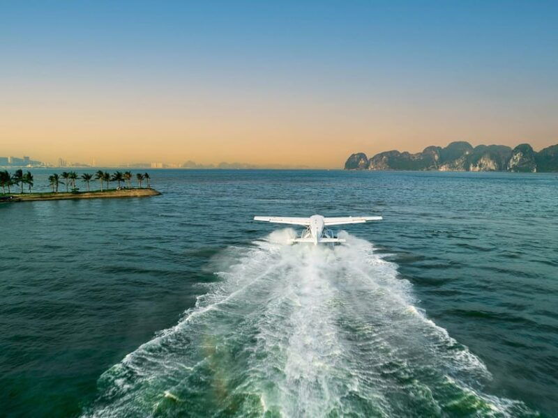25-minutes-sightseeing-flight-in-halong-bay-by-seaplane
