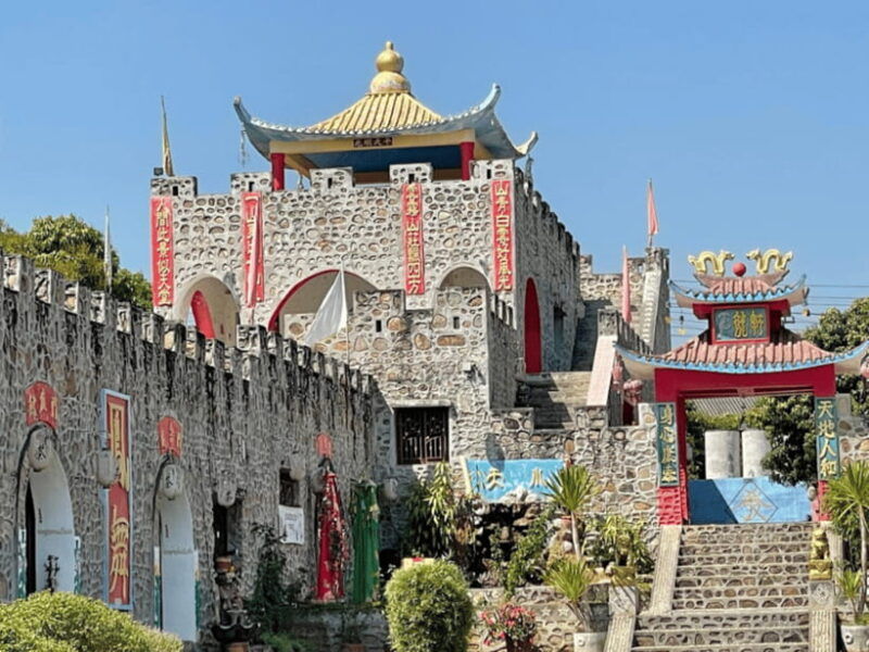1-day-trip-from-chiang-mai-to-pai-van-rental-with-driver