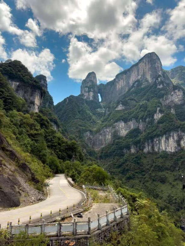 2-days-classic-tour-to-zjj-national-forest-park-tianmen-mt
