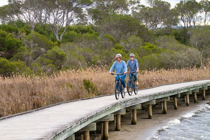 2-Hour Eden Guided E-Bike Tour Around Lake Curalo - The Guides & Experience