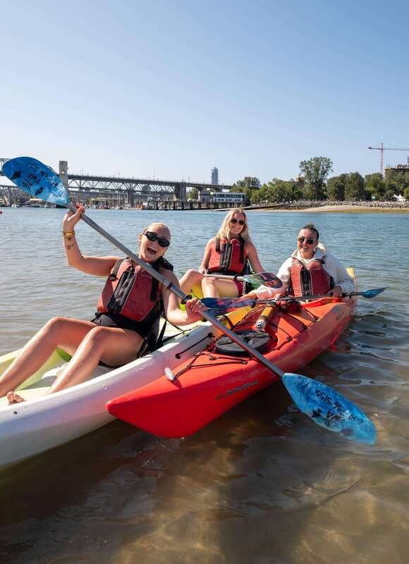 3-hour-kayak-in-vancouver-with-coffee-on-the-beach