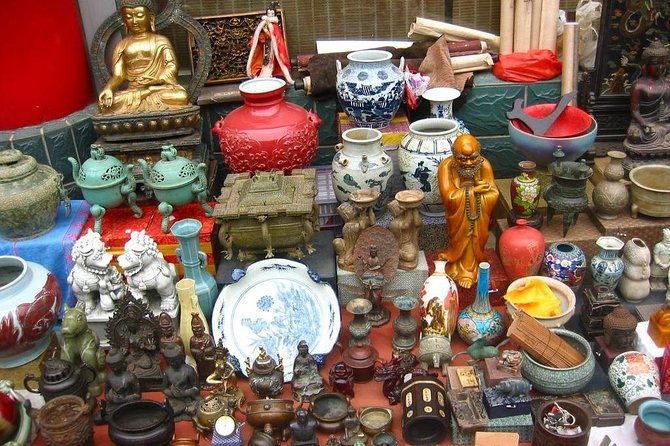 3-Hour Private Shopping Tour at Panjiayuan Market from Beijing - The Private Guide Experience: Why It Matters