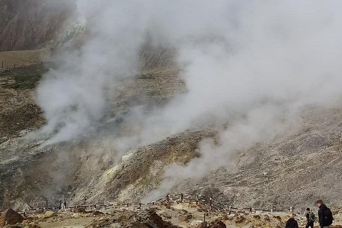 3D2N trip kawah putih-papandayan vulcan-nagavillage-green canyon - Why This Tour Offers Great Value
