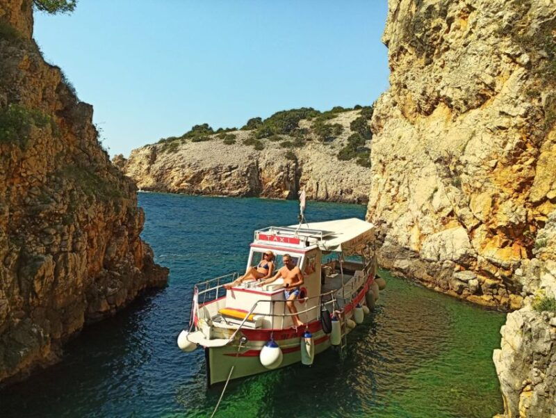 55h-plavnik-island-swim-snorkel-with-capt-bobo-public