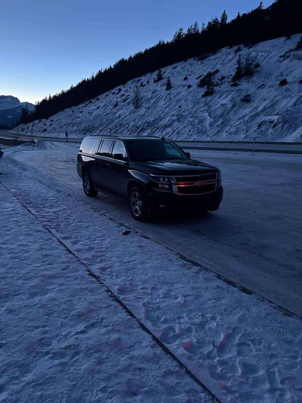 6-hour-private-city-tour-drive-to-calgary-tower