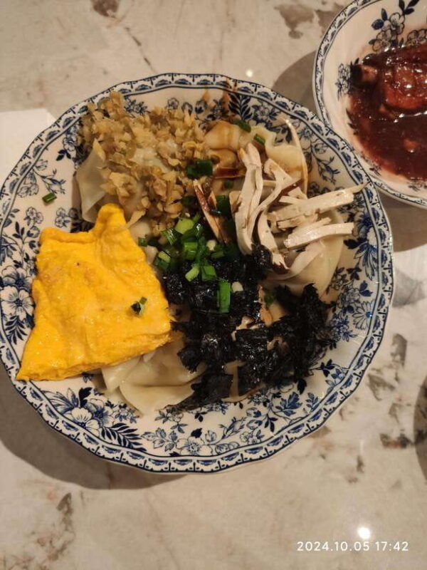 a-delicious-food-tour-through-the-heart-of-the-city