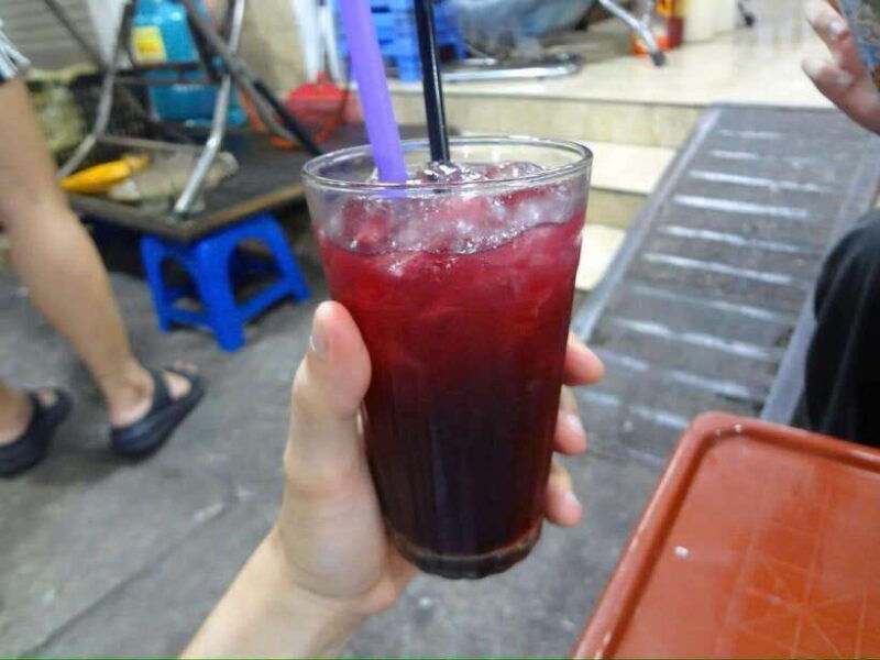 a-delicious-food-tour-through-the-old-quarter