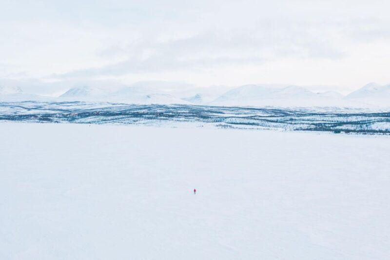 abisko-lake-tornetrask-arctic-ice-fishing-trip