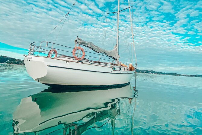 Afternoon Sail - Bay of Islands Vigilant Yacht Charters - Included Extras: Comfort and Convenience