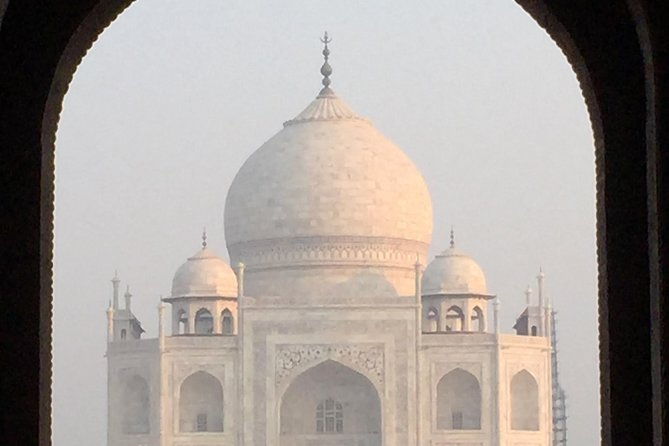 Agra Guiding Tour by Car from Agra Hotel/Airport/Train Station. - The Majesty of Agra Fort