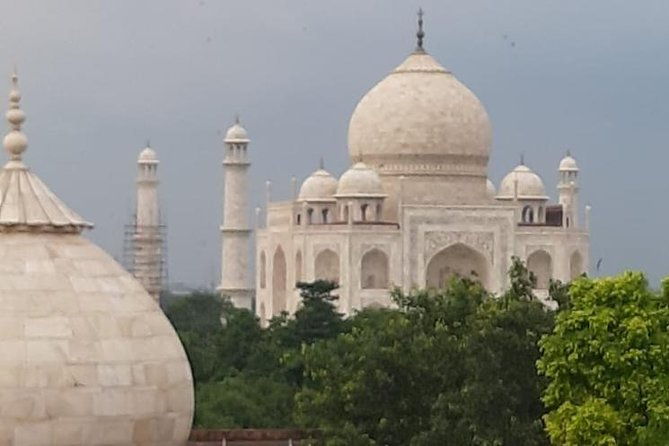 Agra TajMahal Tour by Gatiman Exp. Train - What Makes This Tour Stand Out?
