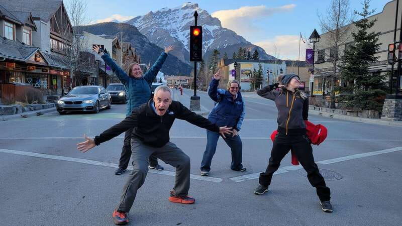 airport-pickup-private-tour-from-calgary-to-the-rockies