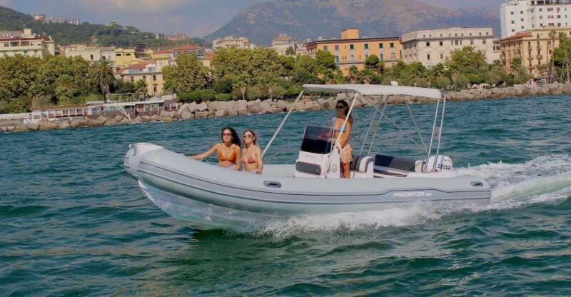 amalfi-coast-rent-boat-from-salerno-without-license