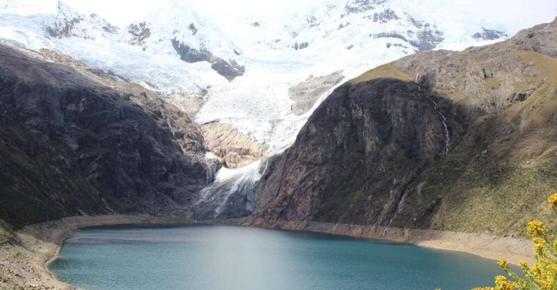 ancash-discover-the-majestic-rajucolta-lagoon-full-day