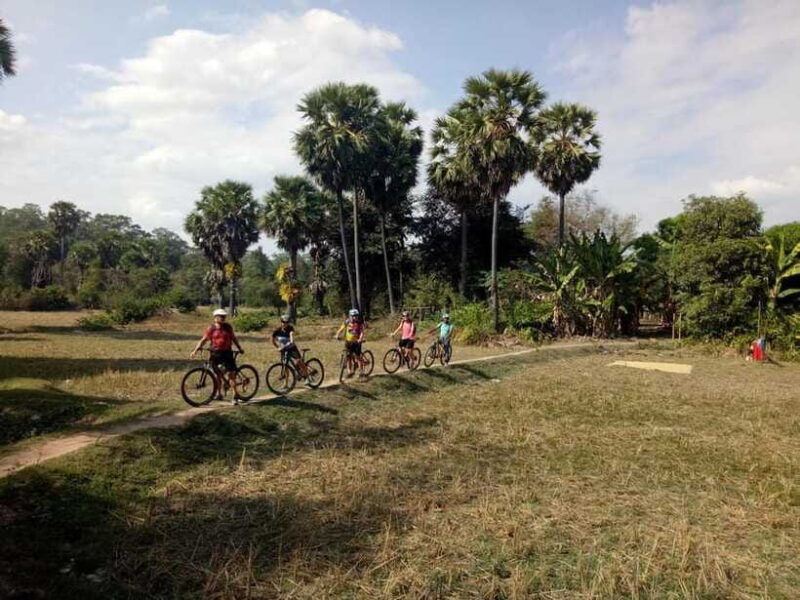 angkor-cycling-tour