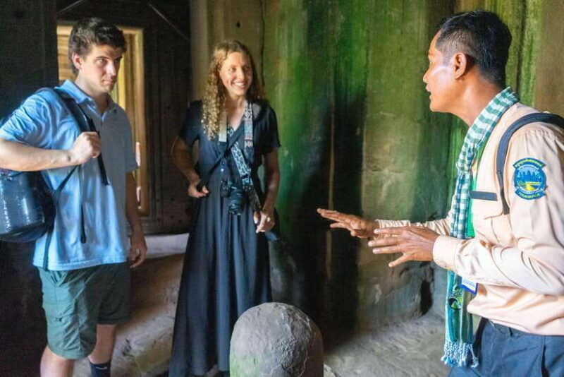 angkor-wat-sunrise-private-tuk-tuk-guided-tour