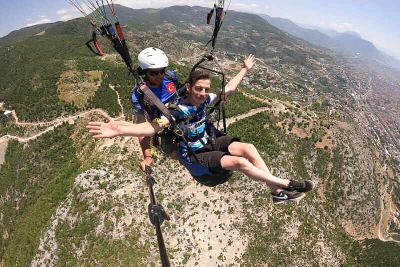 antalya-tandem-paragliding-experience-with-transfer