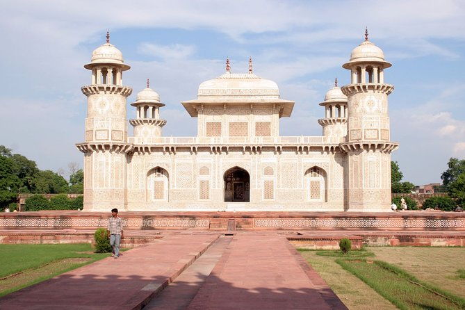 Approved Tour Guide in Agra for Full Day Sightseeing - Why This Tour Offers Great Value