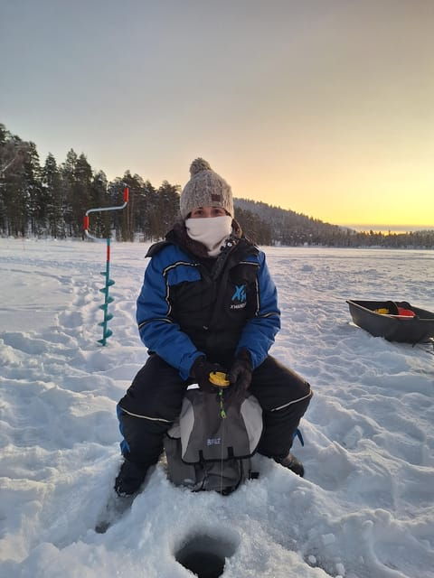 arctic-fishing-open-fire-cooking-2