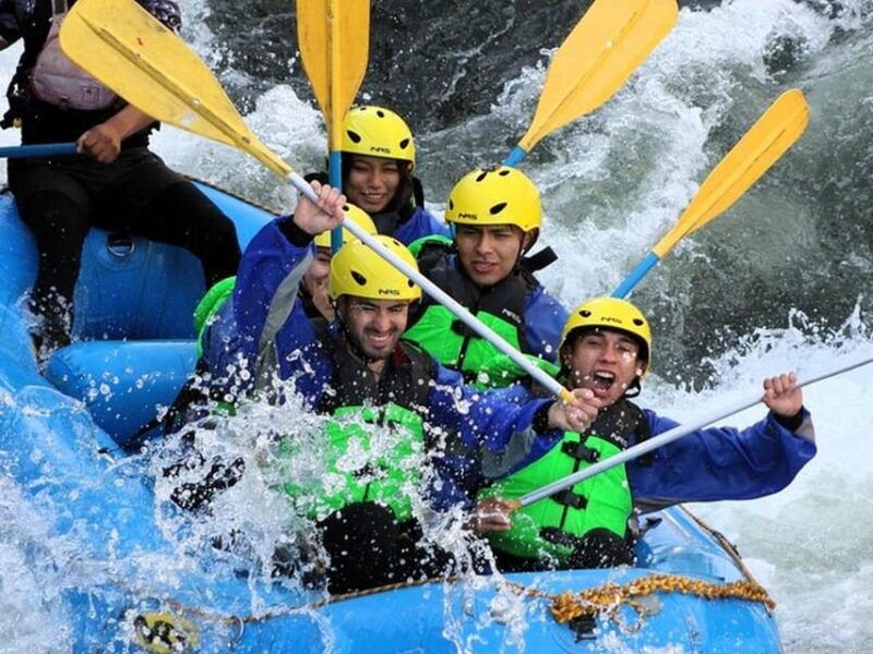 arequipa-canoeing-on-the-chili-river-adventure