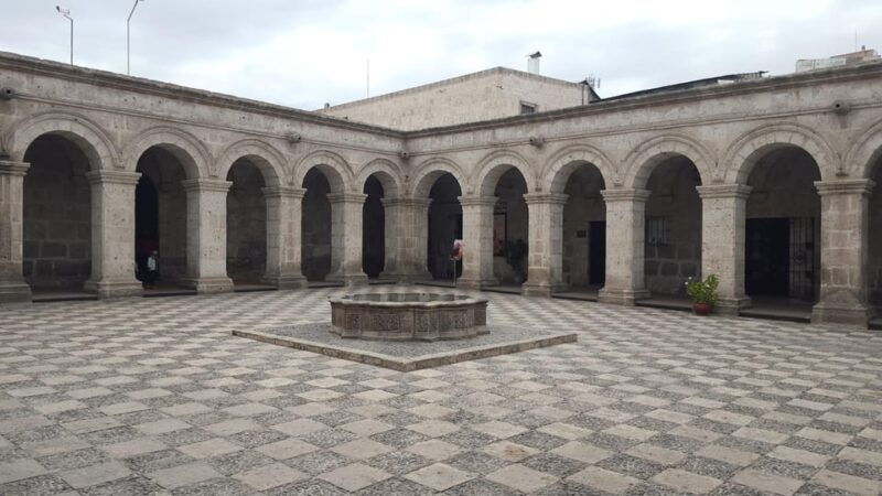 arequipa-tour-alpaca-world