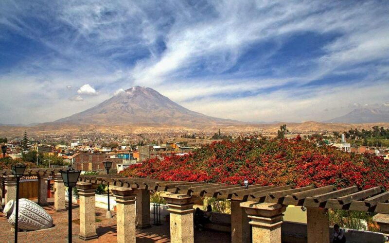 arequipa-walking-tour-and-santa-catalina-monastery-2